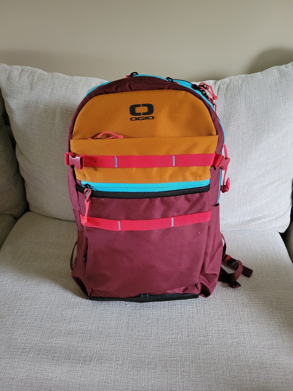 OGIO Alpha Convoy 20 Backpack 20L Maroon